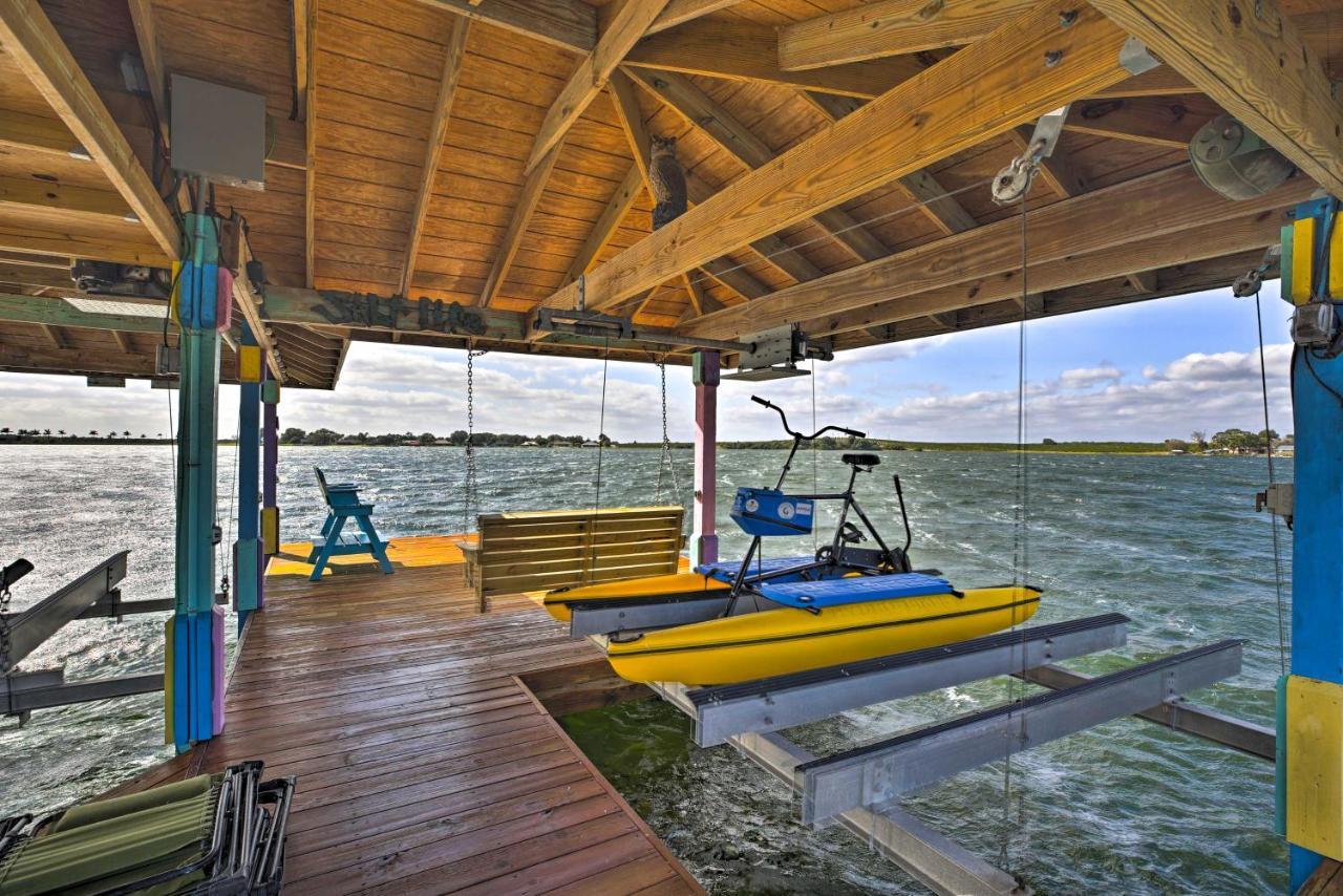 Waterfront Lake Placid Home With Dock And Fire Pit Kültér fotó